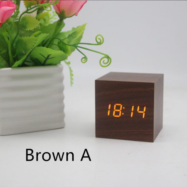 1619755001367.jpg Minimalist Cube shaped sound-sensitive wooden digital clock with temperature display